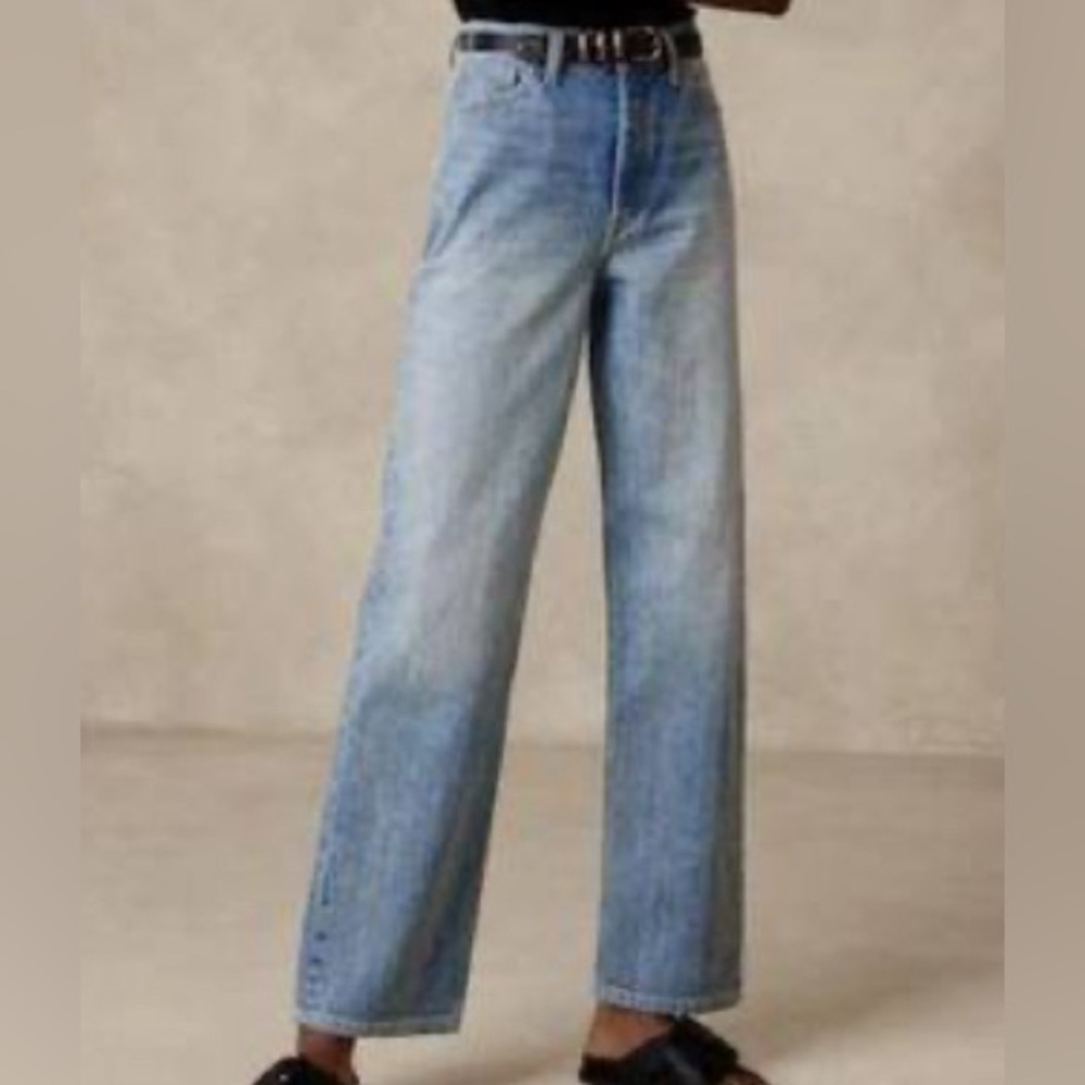 Banana Republic Mid-Rise Stovepipe Jean